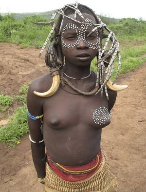African girl nackt