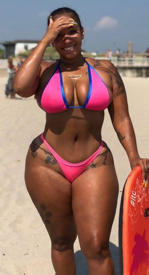 Fat Black Ass On Beach - ass big black mature woman porn pics.