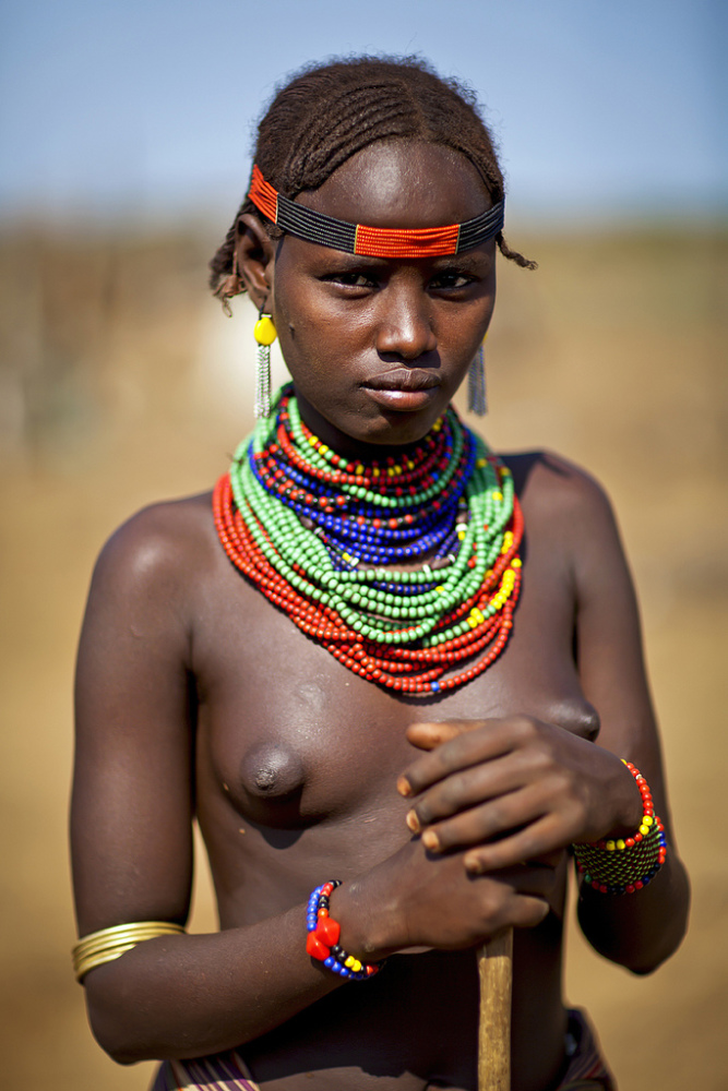 Сиськи из африканского племени - Сиськи народов мира смотрет