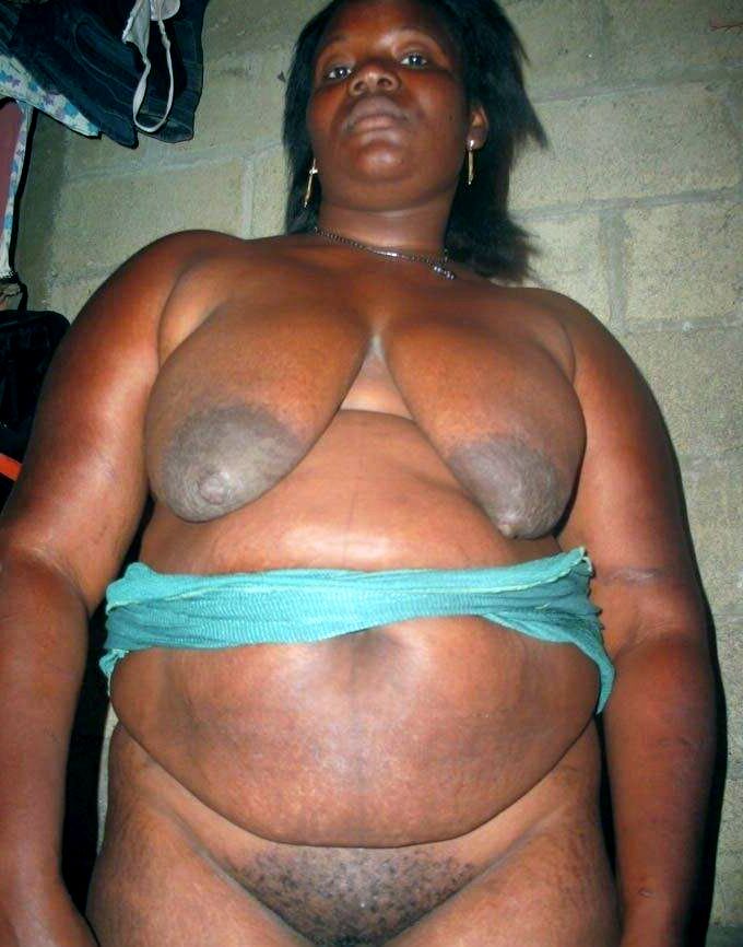 Fat and big black babes in these homemade nude pictures